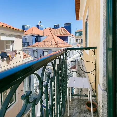 Riverside In Santos Prime Location, For Foodies Apartment *